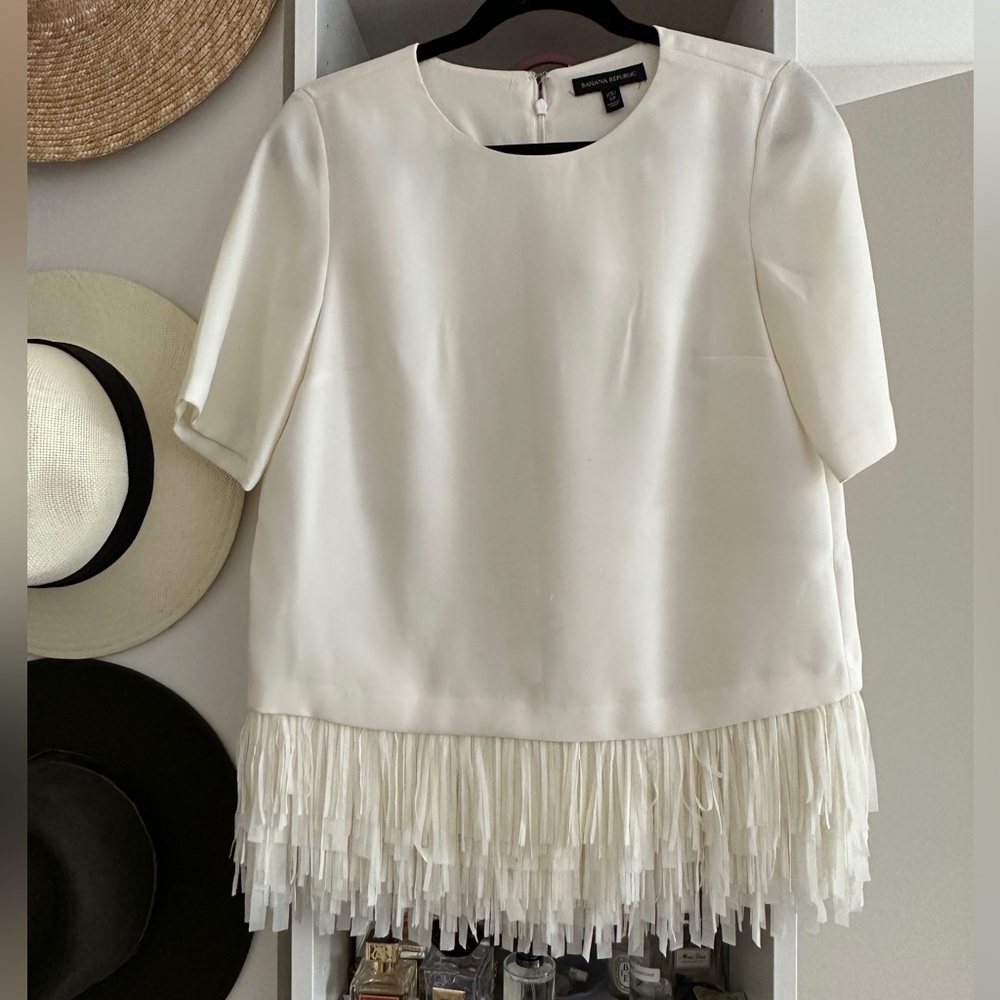 Super fun fringe Banana Republic top